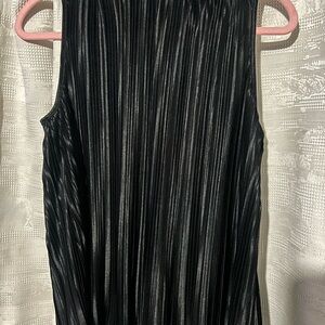 Black Pleated Sleeveless Top